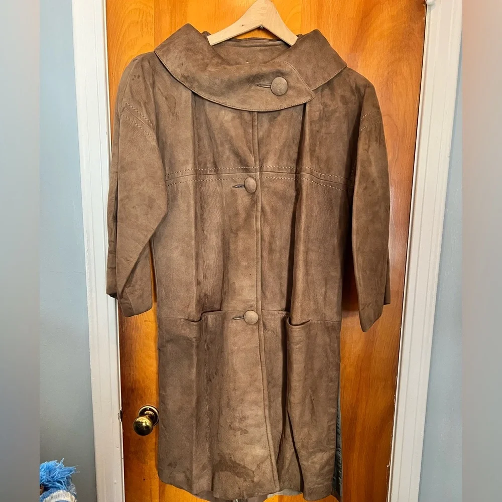 Vintage brown suede knee length coat - Picture 1 of 4